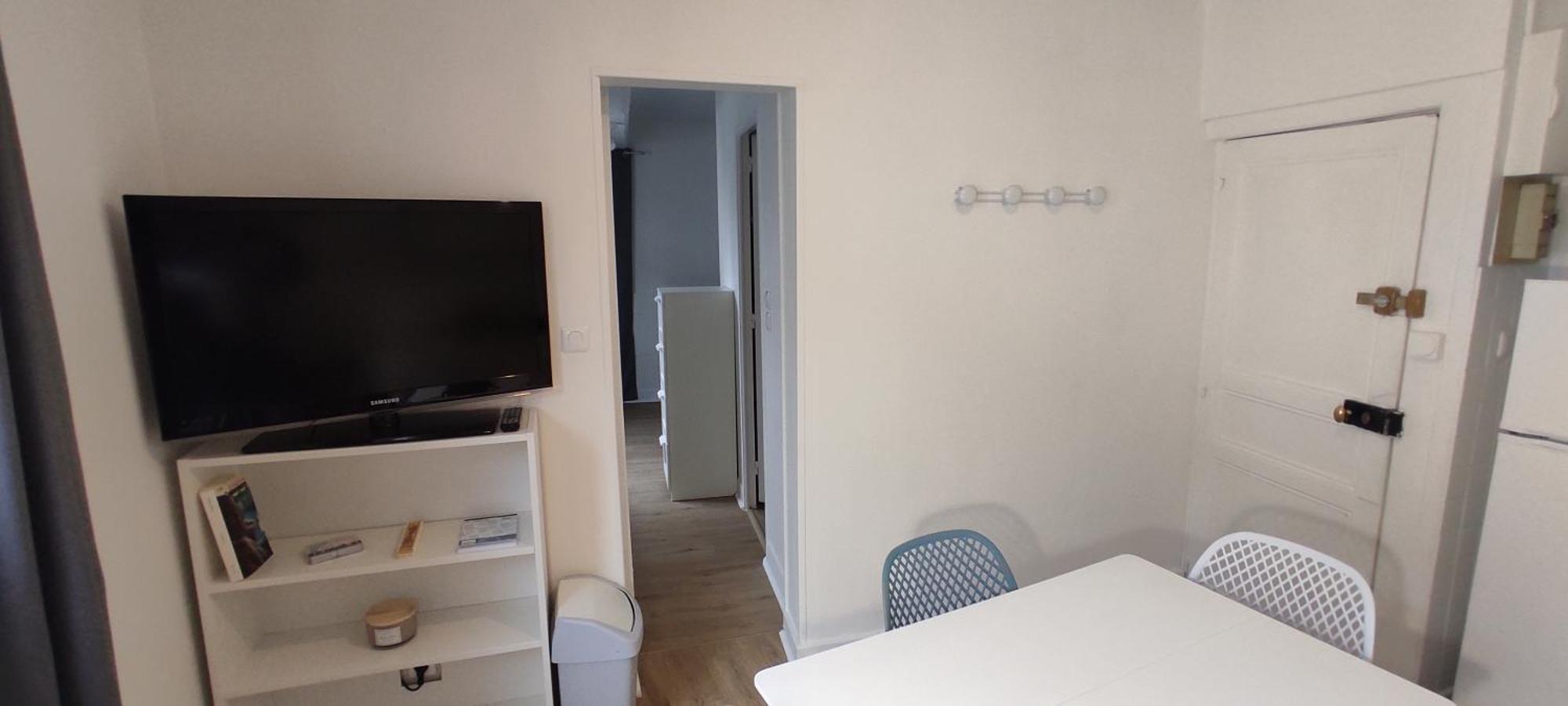 Appartement Cosy Plein Centre Conches-en-Ouche Eksteriør billede